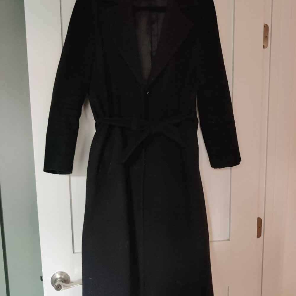Oversized black wool coat with tie - Picture 2 of 3